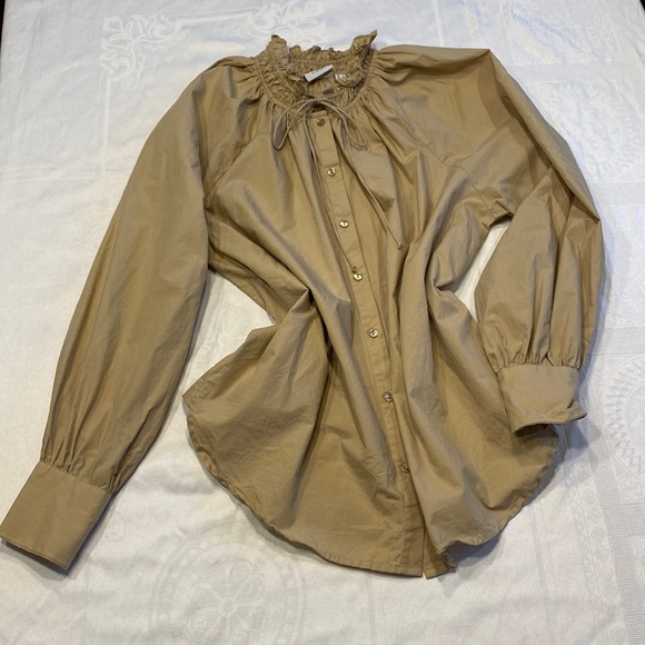 Beige cotton blouse with ruffle collar. AWARE by Vero Modo. Size Medium. - Picture 1 of 7